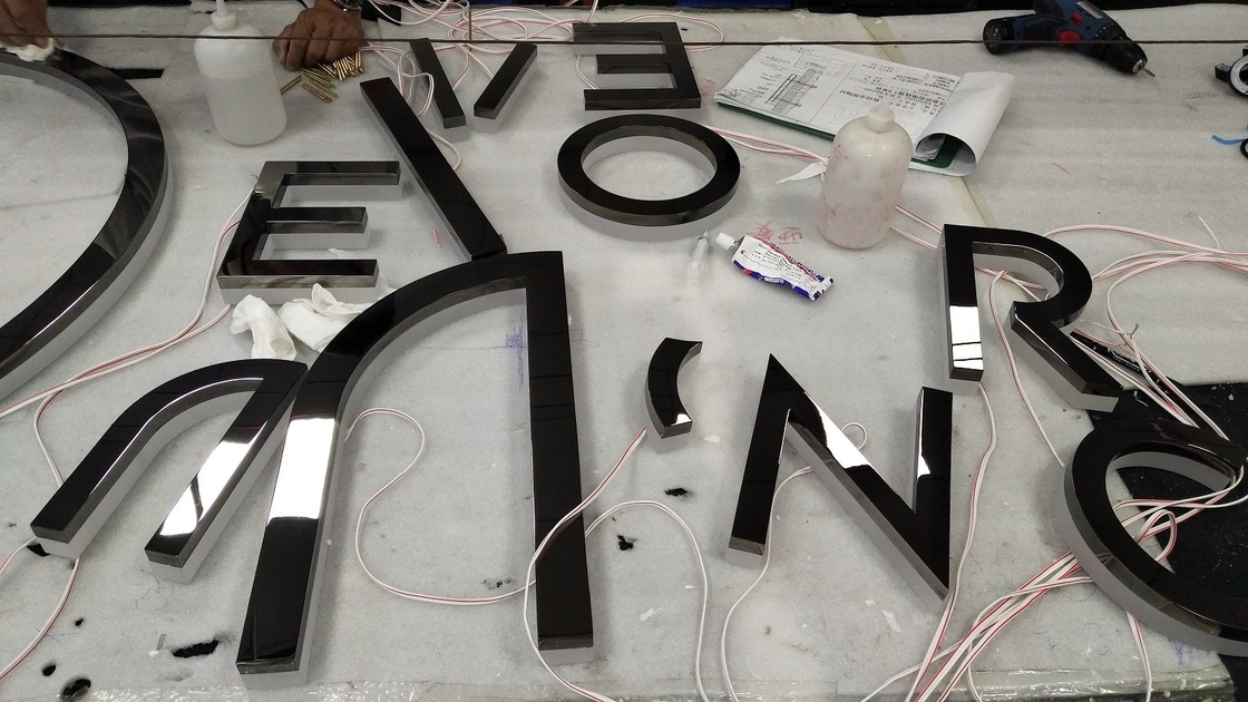 7000K Backlit Halo Lit Stainless Steel Channel Letter Signs Acrylic LED Electroplated Edge Lit